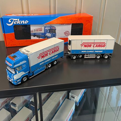 1:50 SCANIA R-serie NOR-CARGO TERMO