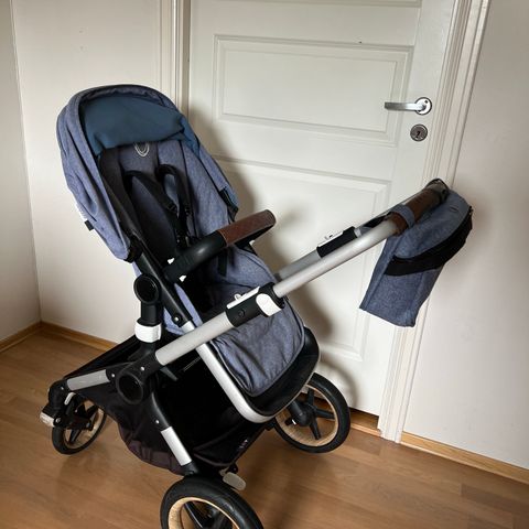 Bugaboo Fox Blue Melange med vognpose og MASSE utstyr