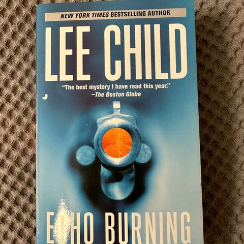 Echo Burning av Lee Child (engelsk)