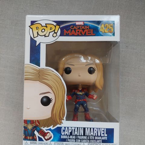 Funko pop 425 Captain Marvel