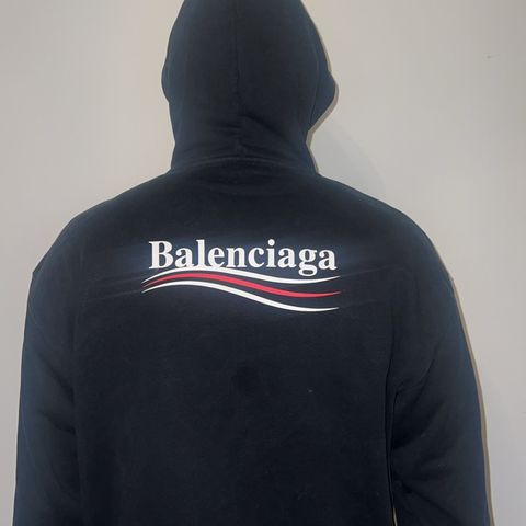 Balenciaga hettegenser