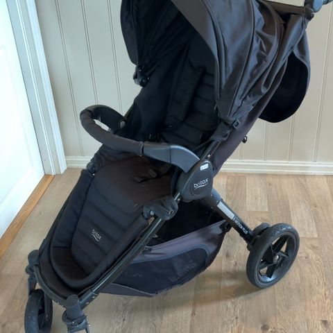 Britax b motion 4 plus