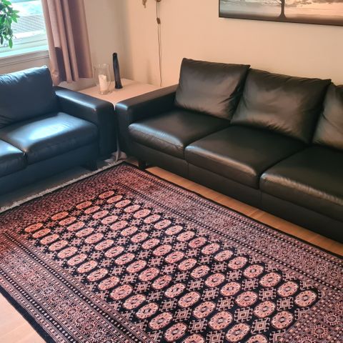 Svart Stressless E200 sofa 2,5 og 3,5 seter selges