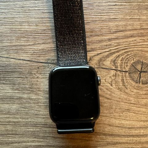 Apple Watch 6, 44mm GPS