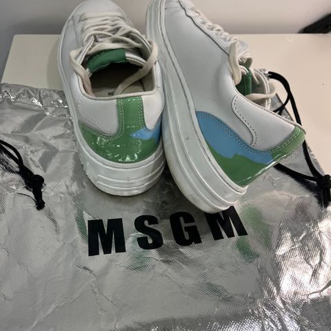 MSGM sneakers str 39