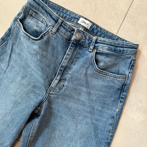 Jeans Only str 29/32 nesten ny