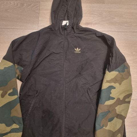 Adidas  jakke str S