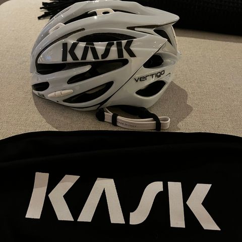 Ubrukt Kask Vertigo sykkelhjelm M