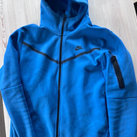 Nike Tech Fleece jakke