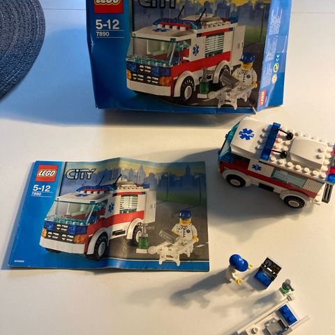 Vintage Lego City ambulanse 7890