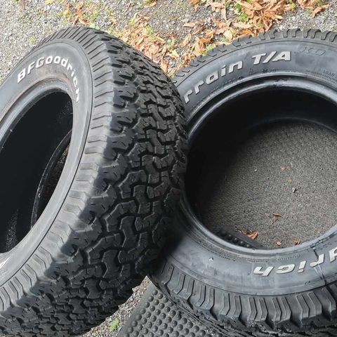 BF Goodrich All Terrain  265/70/17