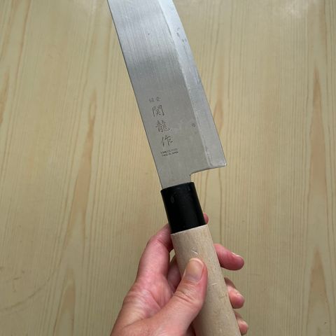 Japansk kokkekniv / kniv med treskaft