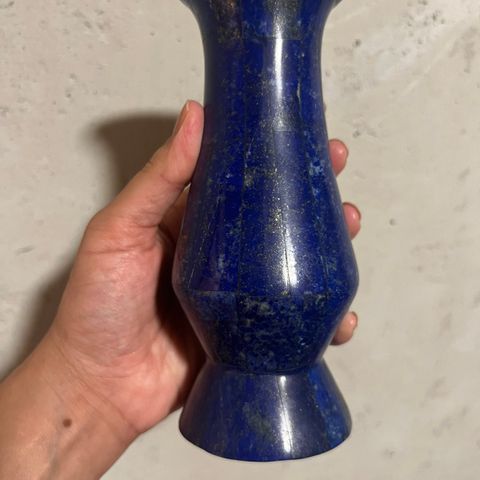 Lapis vase