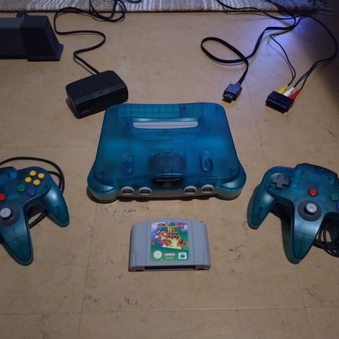 Nintendo 64' ice blue (limited edition)