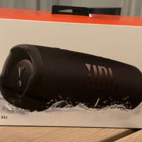 JBL Charge 5 Helt Ny