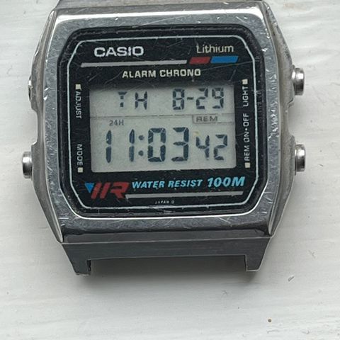 Herreklokke, vintage klassisk CASIO W-780. Nytt batteri. Alt fungerer.