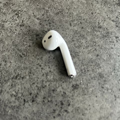 AirPods