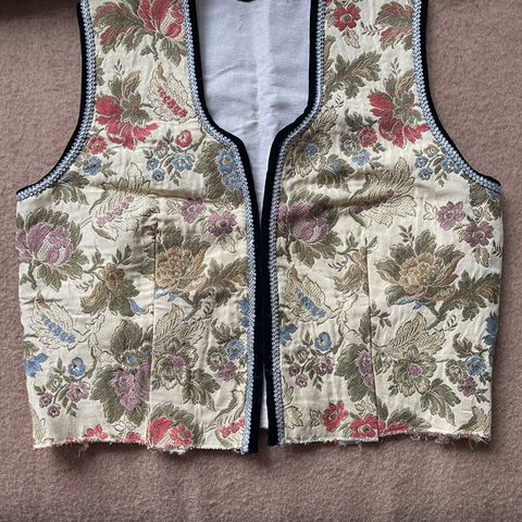 Vest til Rogalandsbunad str. L/XL