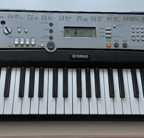 Keyboard PSR E203 Yamaha