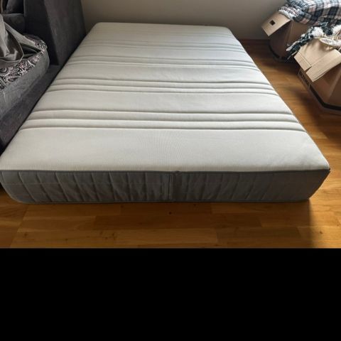 Ikea madrass 140x200