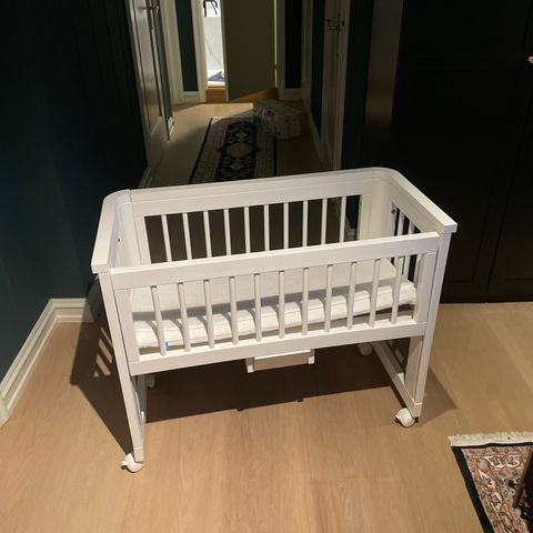 Bedside crib