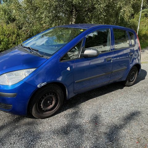 Mitsubishi Colt 2007 mod. selges som delebil som den står kr. 5000,-