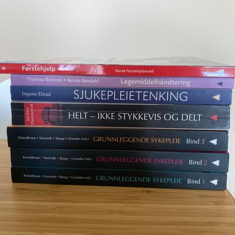 Bøker sykepleierstudiet