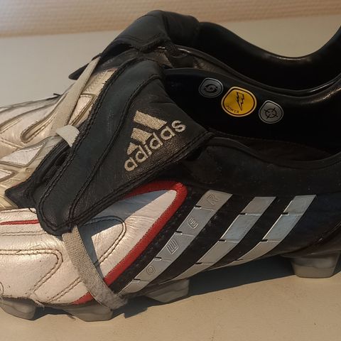 Adidas Predator Absolion Powerswerve TRX FG