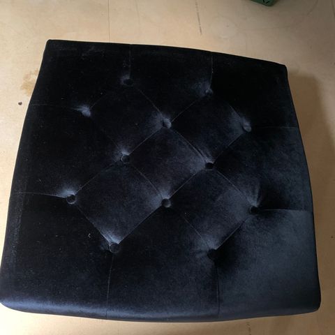 Sofa lenestol og bord/puff