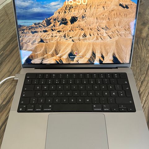 MacBook Pro 14" M1 Pro, 16GB RAM, 512GB SSD