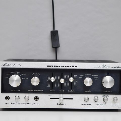 Marantz forsterker  model 3200/1070