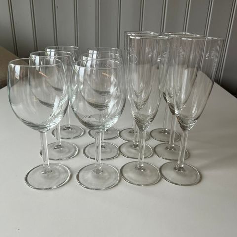 Vinglass og champagneglass fra Ikea