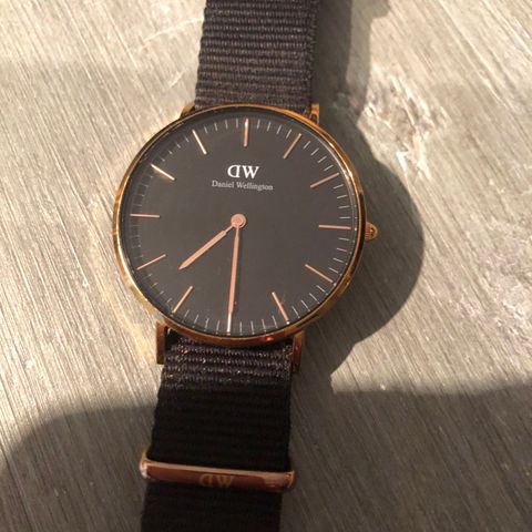 Daniel Wellington og CK klokke