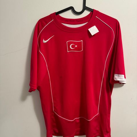 Vintage Tyrkia T90 hjemmedrakt 2004-06