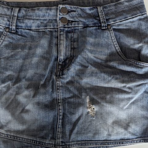 DKNY jeans dongeriskjørt str L