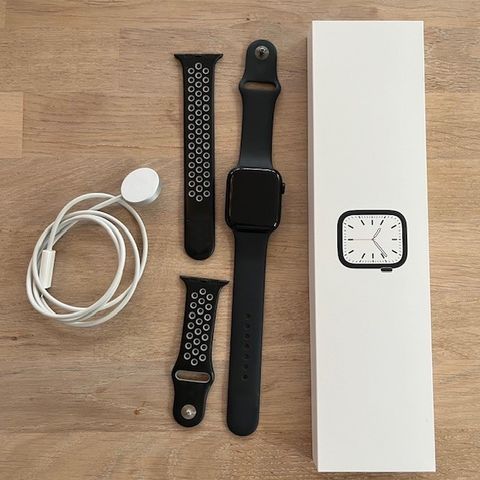 Apple watch series 7 45mm