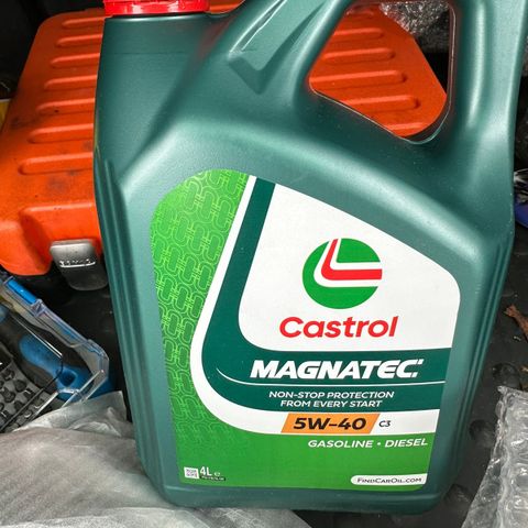 Castrol Magnatech 5w-40 c3 4 liter