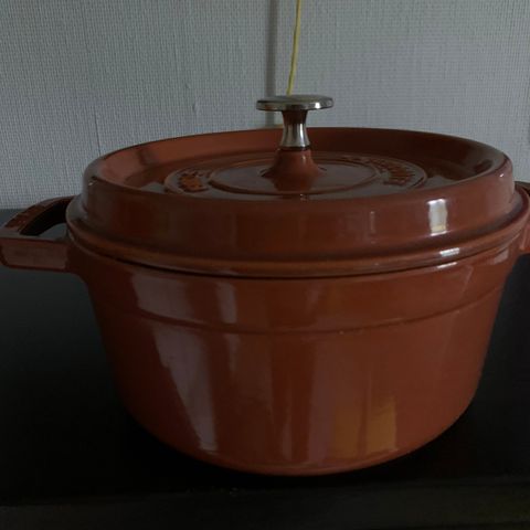 Staub støpejerngryte