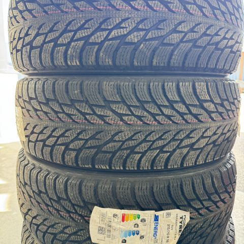 Nokian hakkapelitta R3 215/70/16 Dato 2021