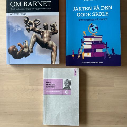 Pensumbøker for årsstudium i Pedagogikk/første året på bachelor