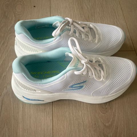 Skechers Arch-FIT str. 38