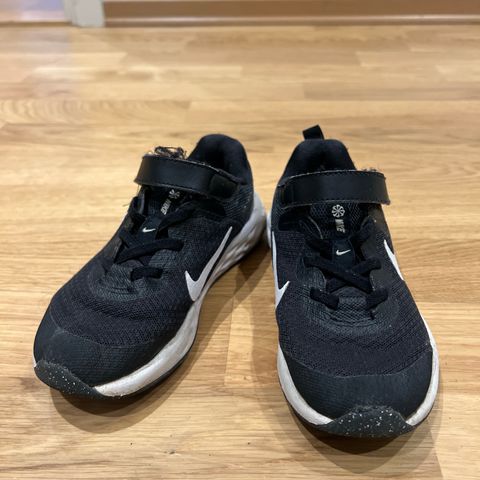 Nike løpesko str 28/ running shoes