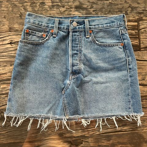 Levi’s dongeriskjørt W26