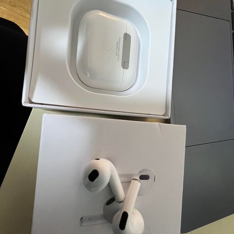 Apple Airpods Gen 3