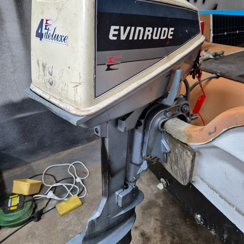 Evinrude båtmotor 4hk med tank