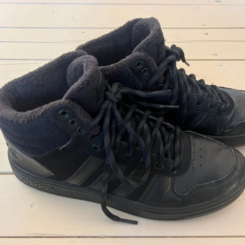 ADIDAS HOOPS MID Høstsko Str 42, Lite brukt