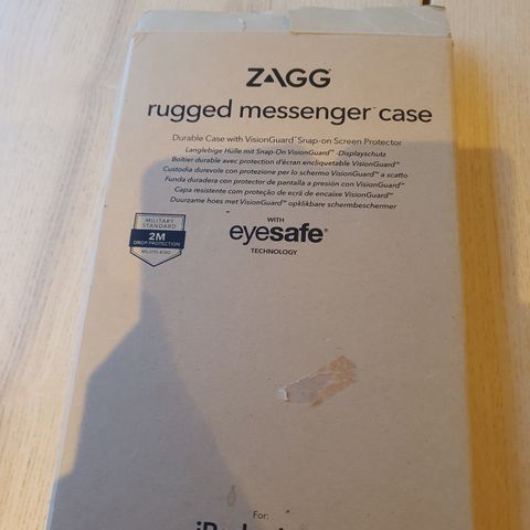 Zagg rugged messenger case