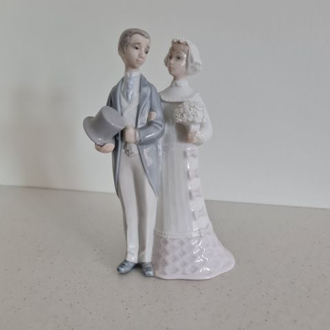 Lladro Porselen Figur Brud og Brudgom Bryllupskake topp