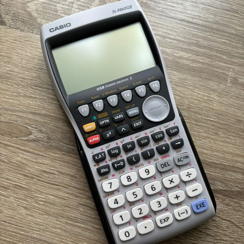 Casio kalkulator nærmest ny