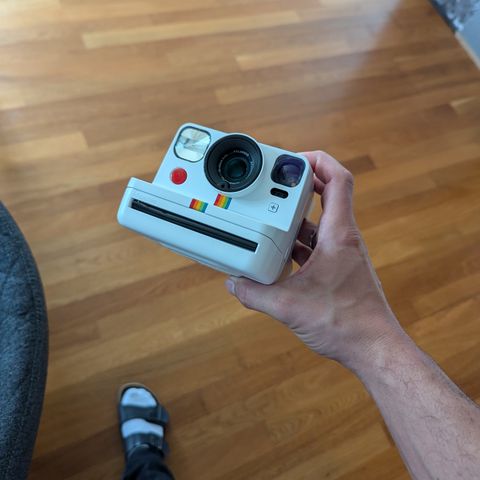 Polaroid now + gen 2kamera